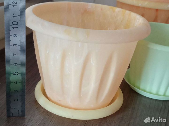 Цветочные горшки пластик