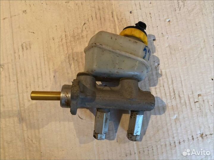 Главный тормозной цилиндр