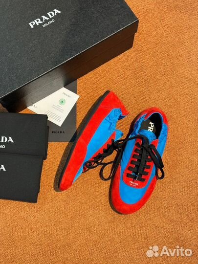 Кроссовки prada