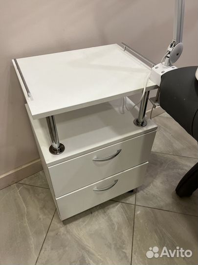 Тележка косметологическая