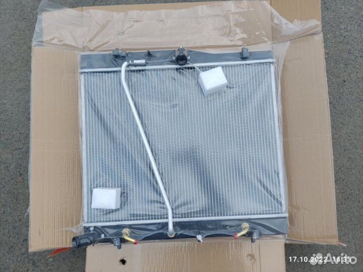 Радиатор охлаждения двигателя Toyota Hiace