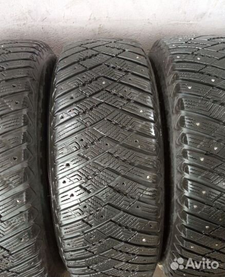 Goodyear UltraGrip Ice Arctic SUV 235/65 R17 98W