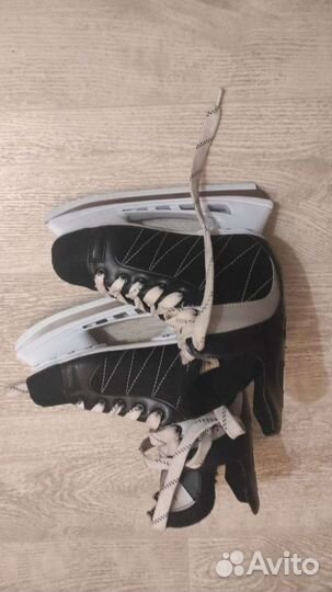 Коньки хоккейные 40 размер