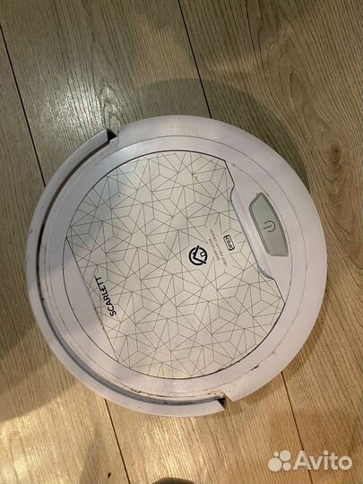 Робот пылесос scarlett