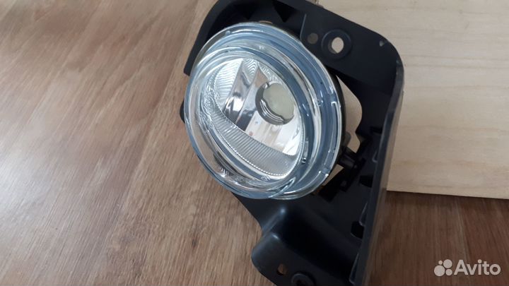 Фара противотуманная правая Mazda 2 2007- 2011