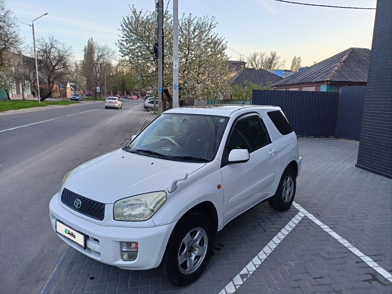 Toyota RAV4: фото владельца