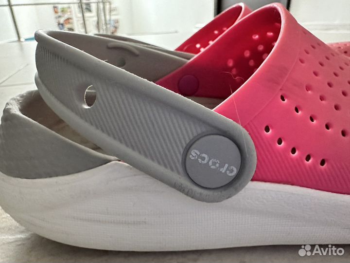 Crocs j2 для девочки 33