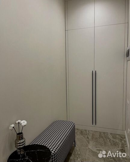 Распашной шкаф