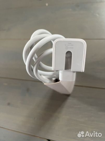 Кабель для блока питания от MacBook 2,5 A новый