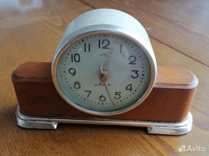 Часы настольные СССР Маяк