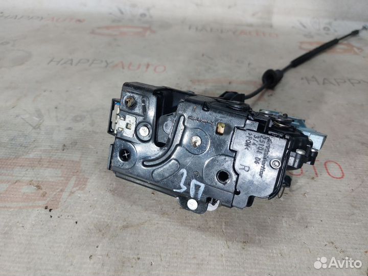 Замок задней правой двери Skoda Octavia A5