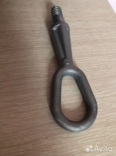 Крюк буксировочный BMW