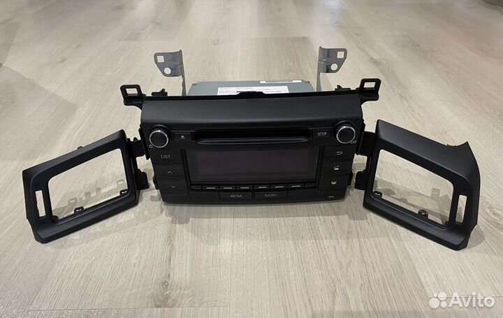 Штатная магнитола toyota rav4 2016
