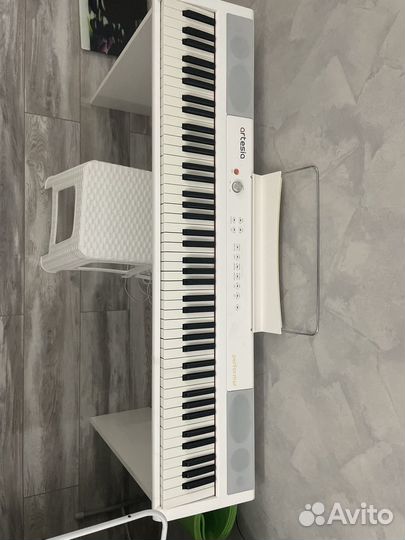 Цифровое фортепиано artesio