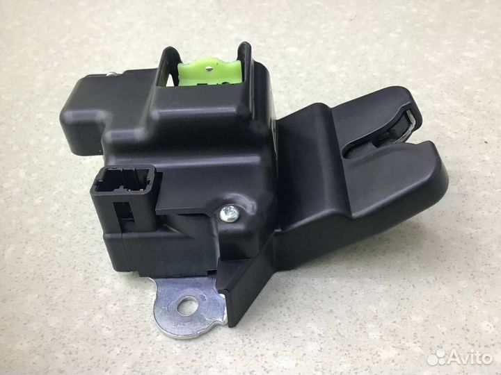 Замок багажника Hyundai Elantra (MD) 2011-2016 812303X010