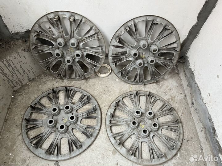 Колпаки оригинальные Kia R15