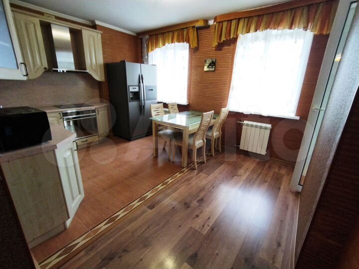 3-к. квартира, 92 м², 5/9 эт.