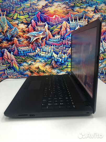 Офисный ноутбук HP 15.6