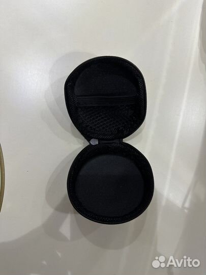 Футляр кейс для наушников