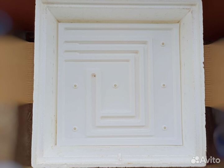 Инкубатор Квочка на 70 яиц