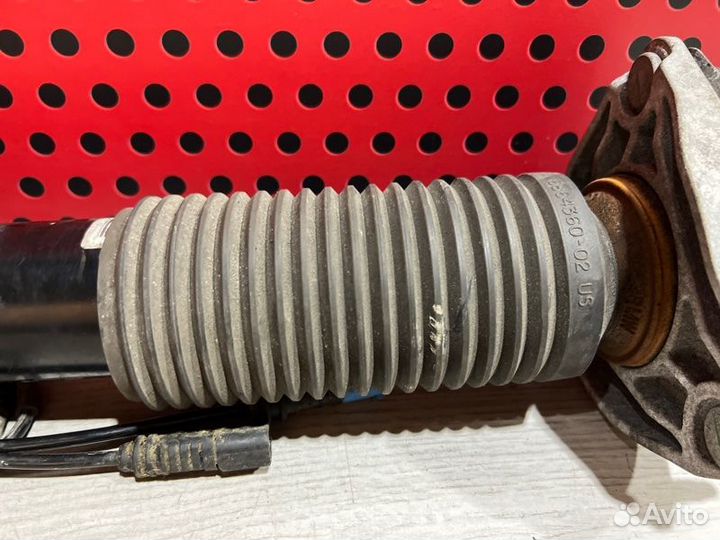 Амортизатор задний левый Bmw X5 F15 2017