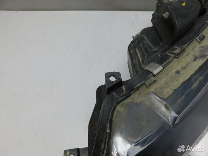 Фара левая Mitsubishi Outlander