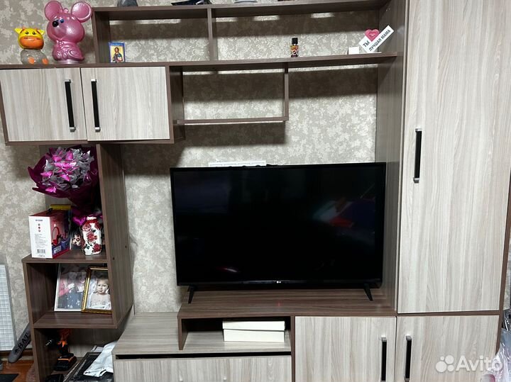 Стенка в гостиную