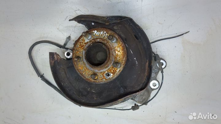 Ступица (кулак, цапфа) правая задняя Opel Insignia