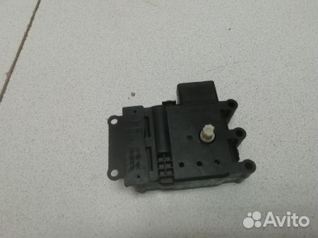 Моторчик заслонки печки