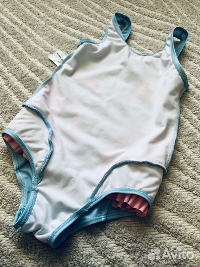 Купальник слитный новый с фламинго