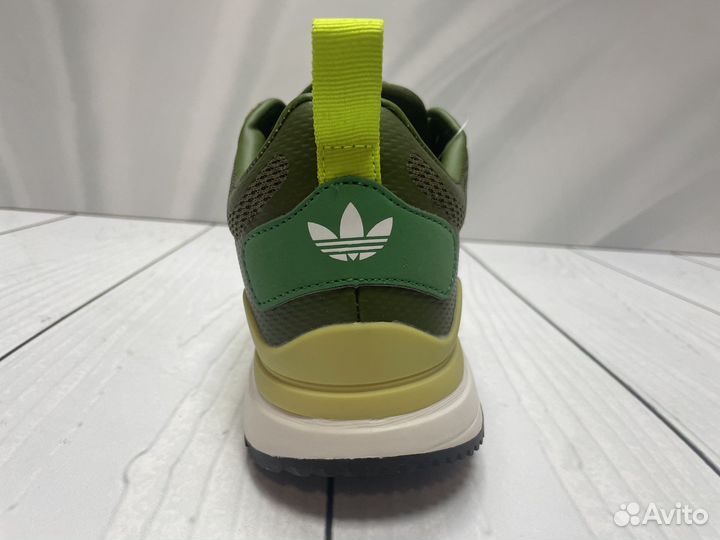 Кроссовки Adidas ZX 700