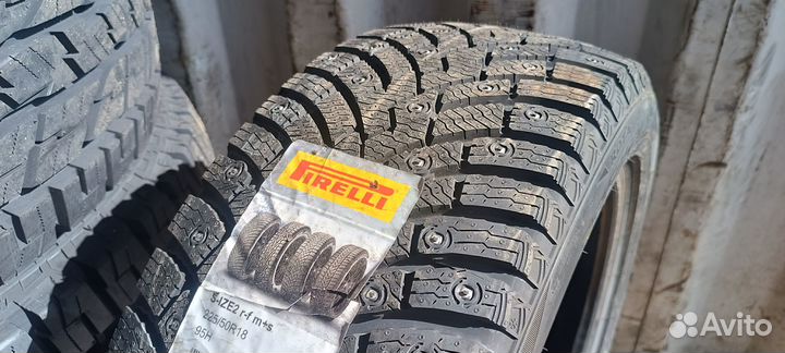 Pirelli Scorpion Ice Zero 2 225/50 R18 95H