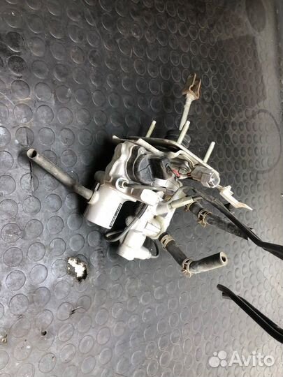 Главный тормозной цилиндр Lexus Rx 2