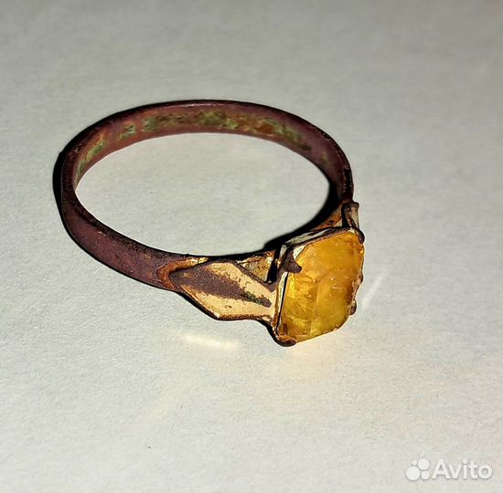 Кольцо женское позолоченное старинное с камнем XX