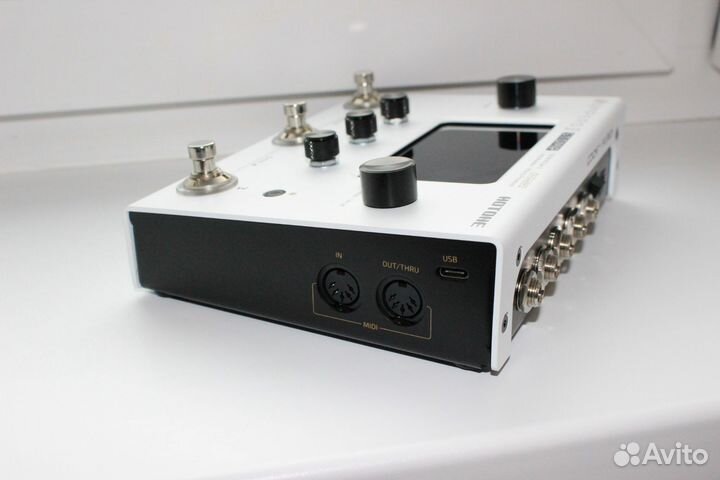 Hotone ampero II stomp