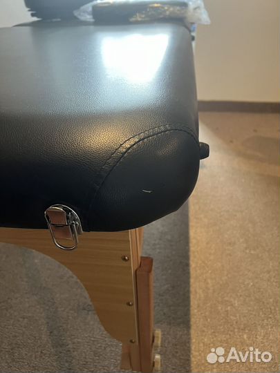 Массажная кушетка