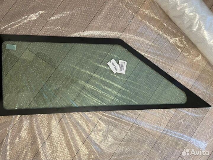 Стекло дверное левое/правое Komatsu