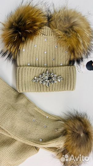 Комплект шапка и шарф на девочку новый 54-56