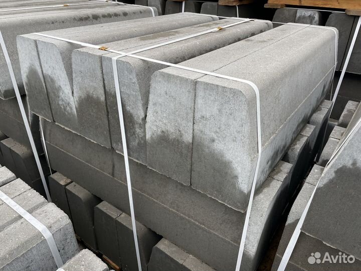 Бордюр дорожный