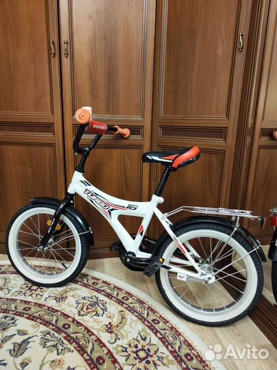 Детский велосипед novatrack 16