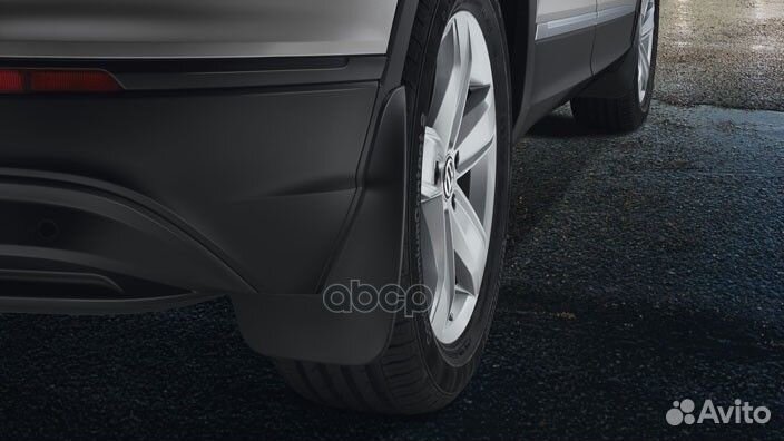 Комплект брызговиков левых и правых 5NA075101 VAG