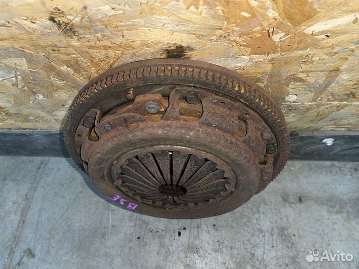 Маховик МКПП в сборе Volkswagen Skoda BSE 1.6