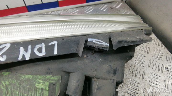 Фара Volkswagen Golf 4 (1997-2005)