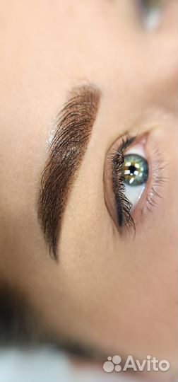 Татуаж перманентный макияж бровей
