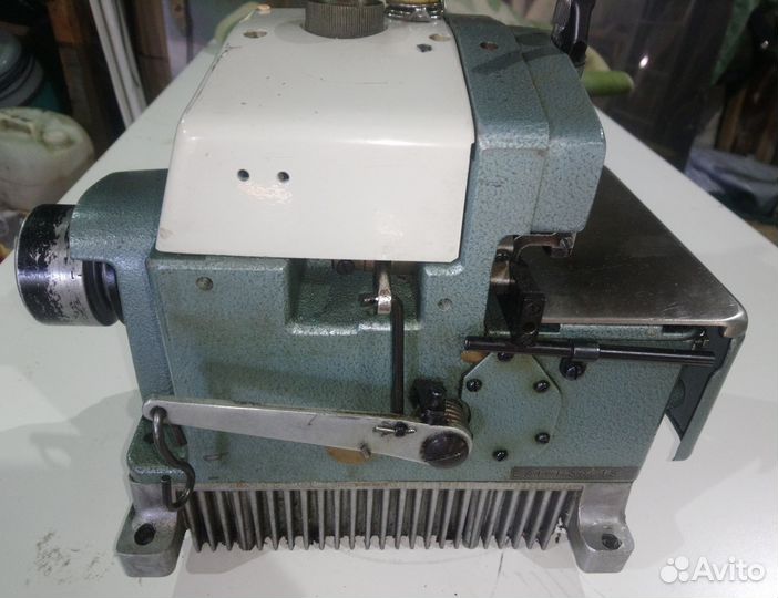 Оверлок Juki MO-816