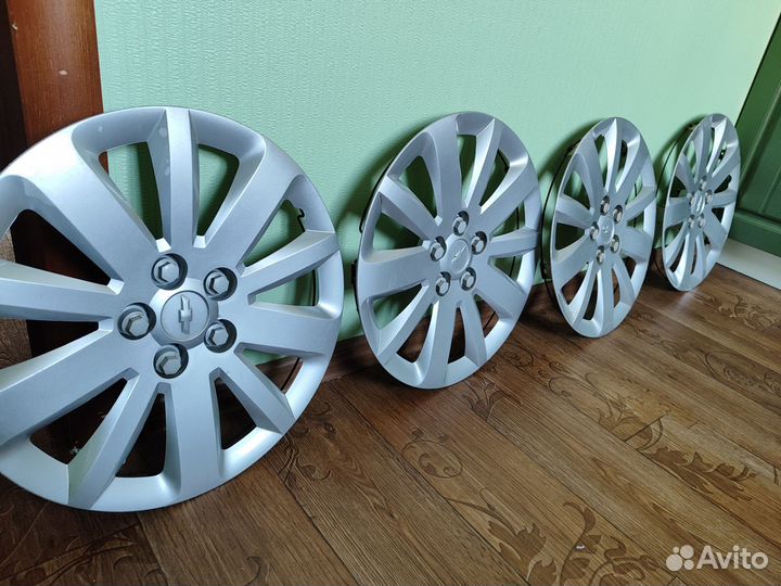 Оригинальные колпаки r16 на Шевроле Круз