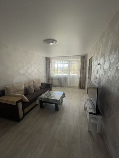 3-к. квартира, 56,6 м², 2/5 эт.