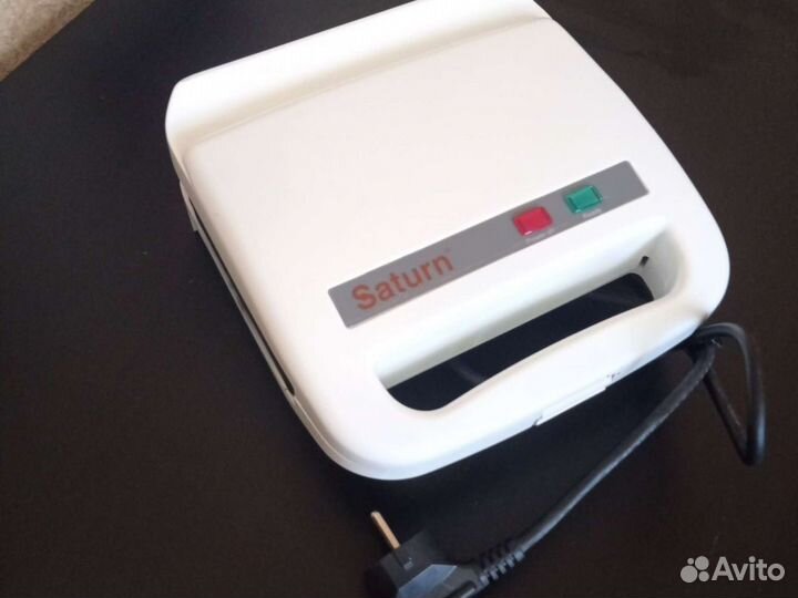 Тостер новый Saturn