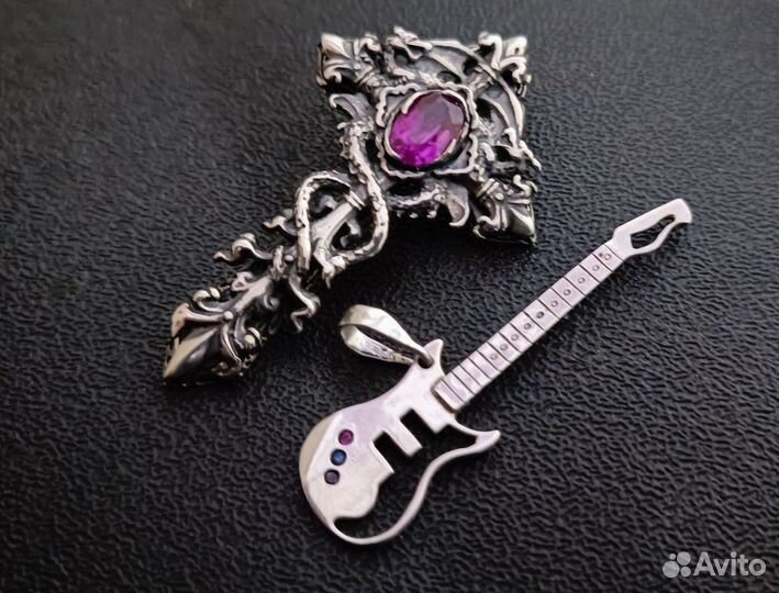 Серебряные подвески для рокеров