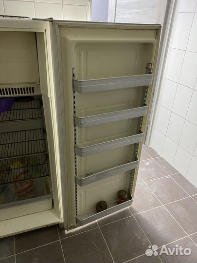 Холодильник бу ЗИЛ на запчасти